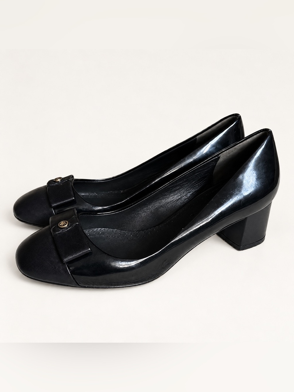 Brooks Brothers Black Patent Leather Bow-Detail Pumps size 9 professional office
